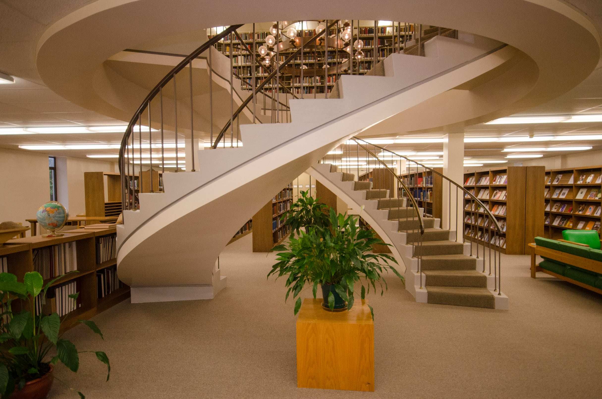 Emmanuel Library inside
