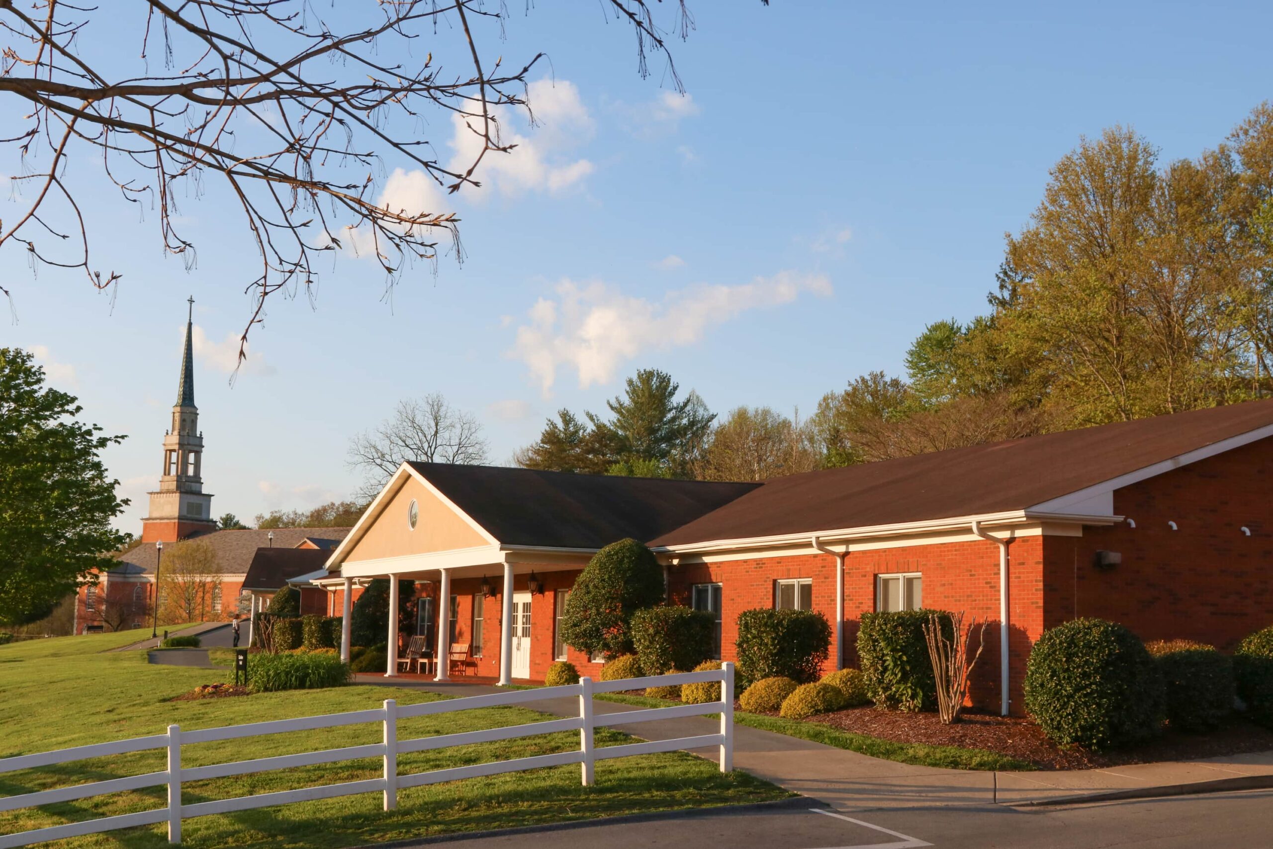 Kegley, Quillen & Williams Halls Visit our upper class residence halls, designed for high academic performers. Each houses 24 students in apartment-like suites. Quillen and Kegley Halls are for junior and senior men, and Williams Hall is for upper class women.