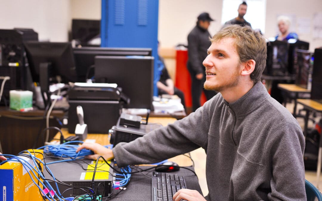 Milligan offers robotics team